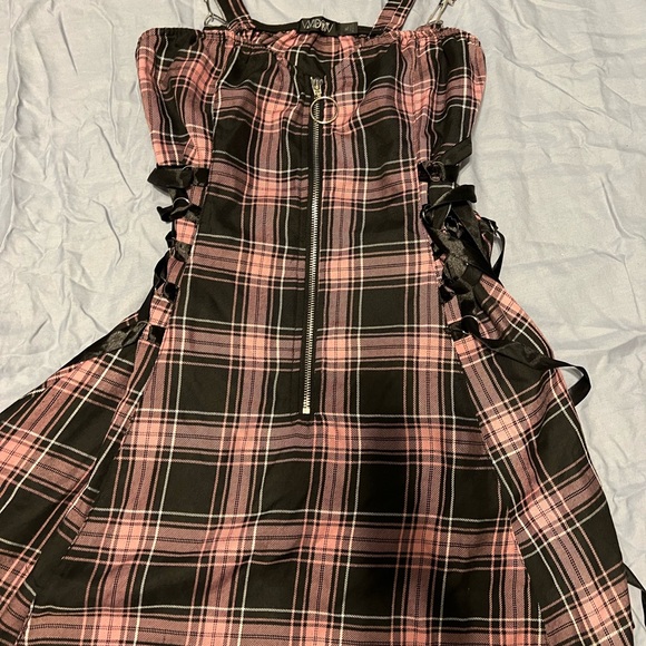 Dolls Kill Widow Charm School Dropout Plaid
Dress Pink XL NWT - Picture 6 of 6